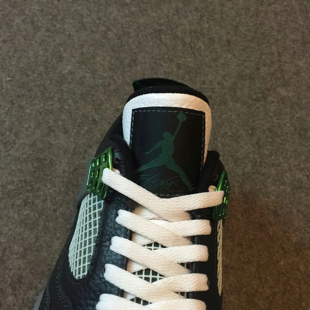 Nike AirJordan 4 Oregon Ducks Retro Sneakers Shoes - Picture 7 of 9